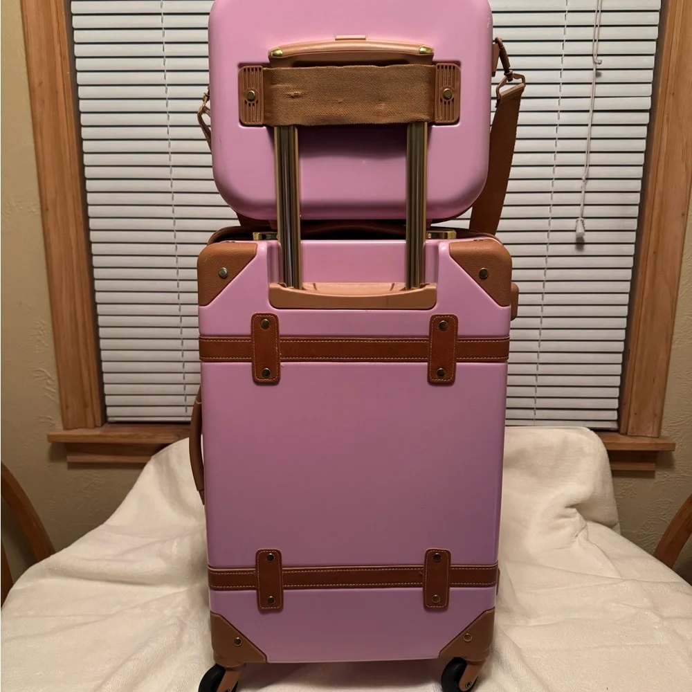 Chariot Gatsby Luggage Pink Carry On Hard Side 2 Piece